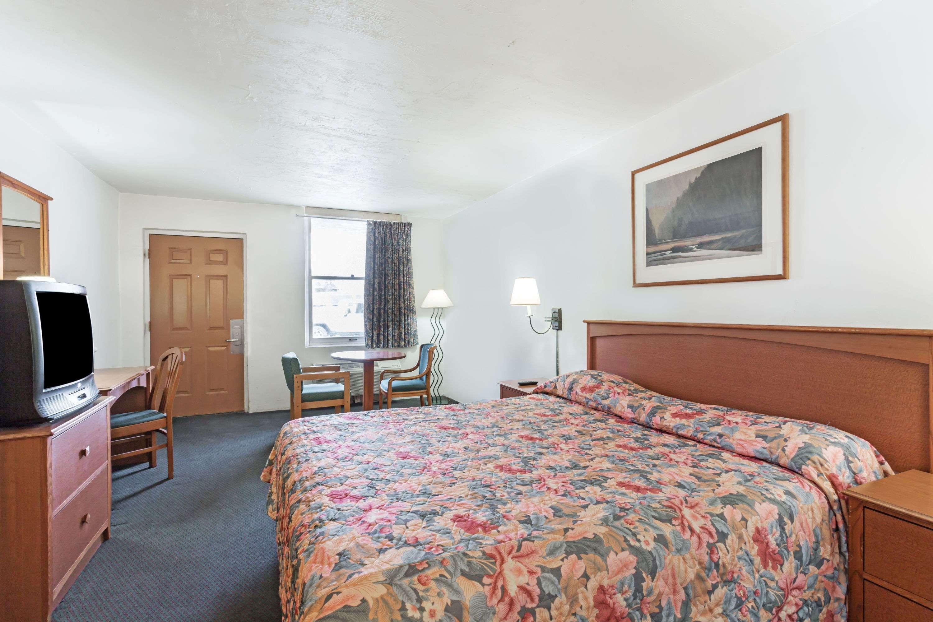 Americas Best Value Inn Wendover Dış mekan fotoğraf