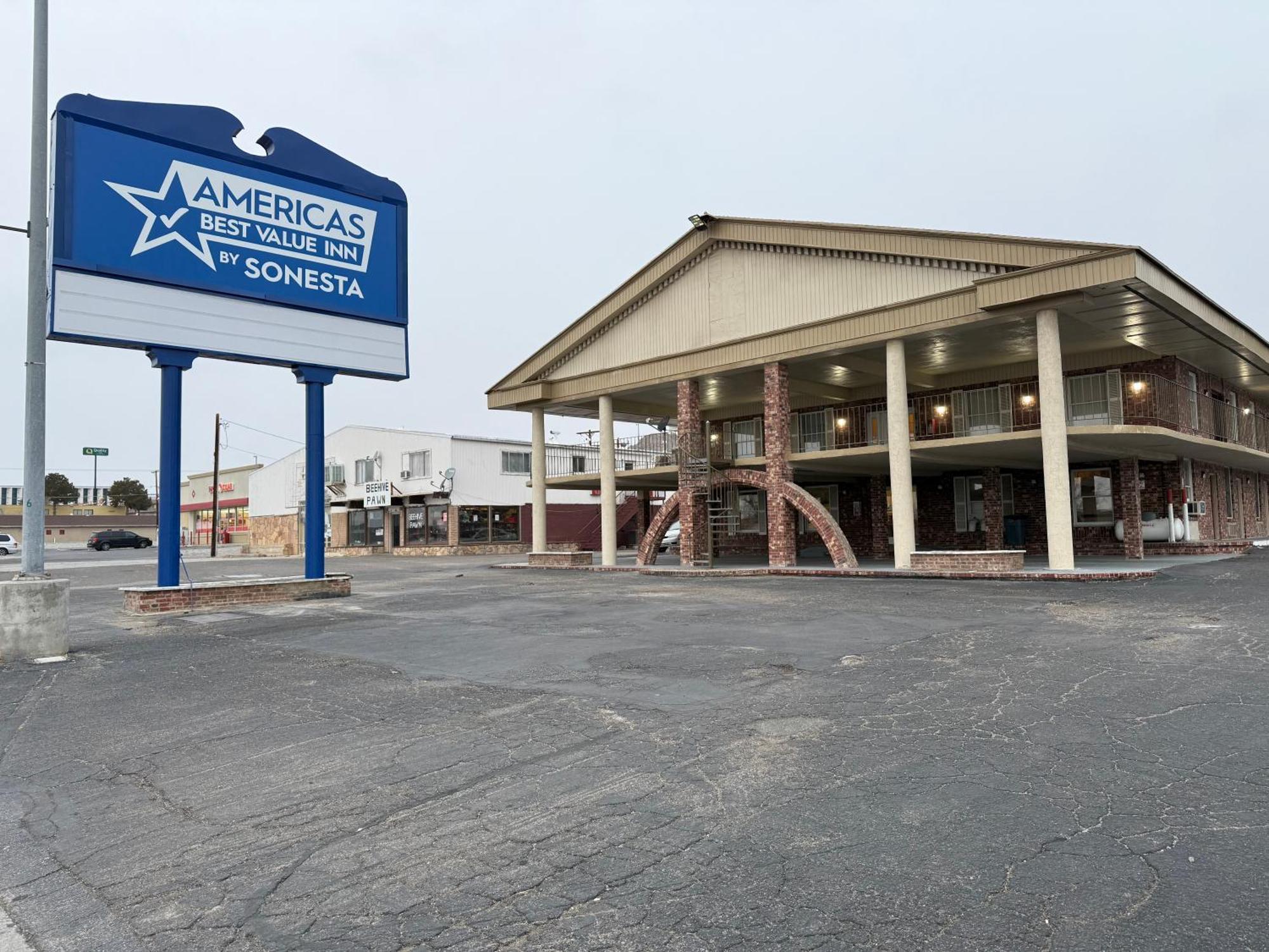 Americas Best Value Inn Wendover Dış mekan fotoğraf